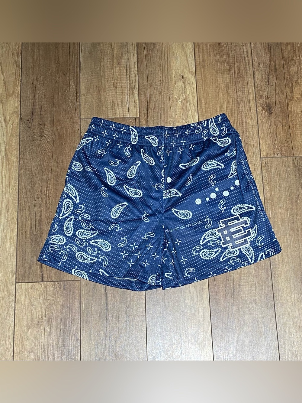 Eric Emanuel EE Navy Blue Paisley Bandana Athletic Mesh Shorts Mens Medium